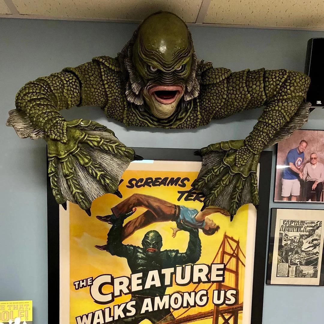 Creature from the Black Lagoon - Outdoor Furniture Resin recension och pris
